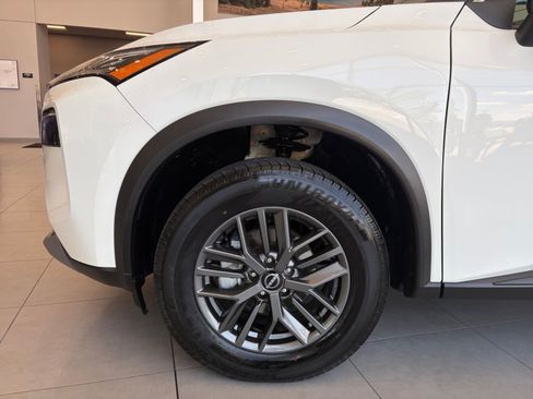 Used 2023 Nissan Rogue S FWD image 7