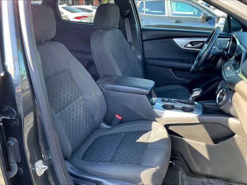 Used 2019 Chevrolet Blazer LT image 8