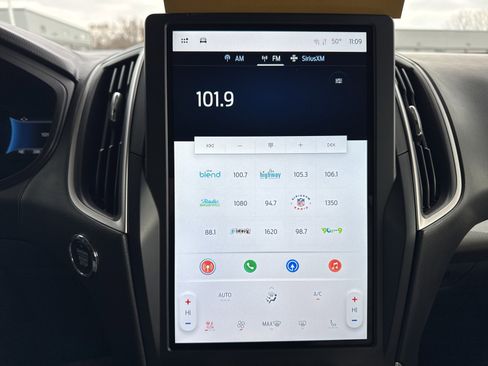 Certified 2023 Ford Edge SEL w/ Convenience Package image 31