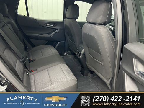 Used 2025 Chevrolet Equinox LT FWD image 13