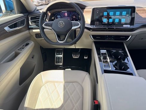 New 2026 Volkswagen Atlas SEL Premium R-Line AWD/4WD image 16