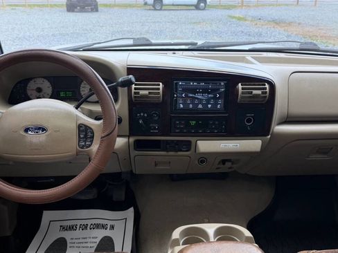 Used 2006 Ford F350 Lariat AWD/4WD image 17