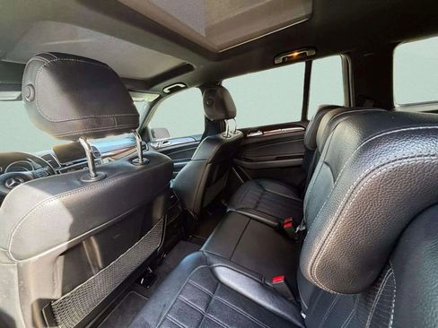 Used 2018 Mercedes-Benz GLS 450 4MATIC image 21