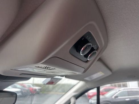 Used 2023 Ford Transit 350 XLT image 24