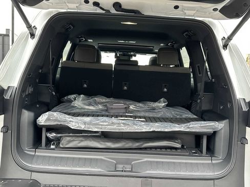 Used 2026 Lexus LX 700h Overtrail image 24