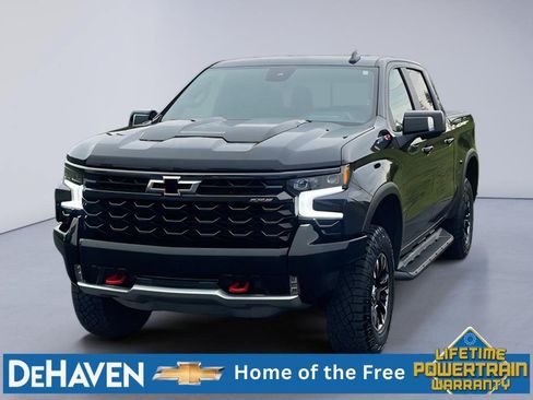 Used 2024 Chevrolet Silverado 1500 ZR2 w/ Technology Package AWD/4WD image 1