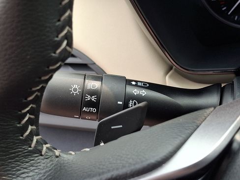 Certified 2025 Subaru Outback Premium AWD/4WD image 23