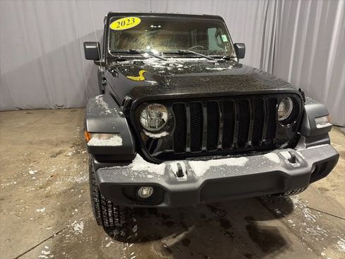 Used 2023 Jeep Wrangler Sport S image 2