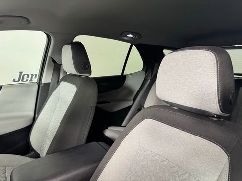Used 2023 Chevrolet Equinox LT FWD image 11