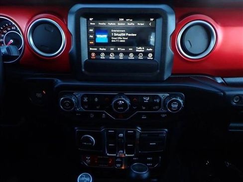 Used 2021 Jeep Gladiator Rubicon w/ Cold Weather Group AWD/4WD image 14