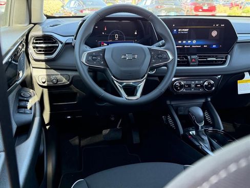 New 2026 Chevrolet TrailBlazer LT w/ Convenience Package FWD image 7