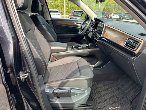 Certified 2024 Volkswagen Atlas SE AWD/4WD image 38