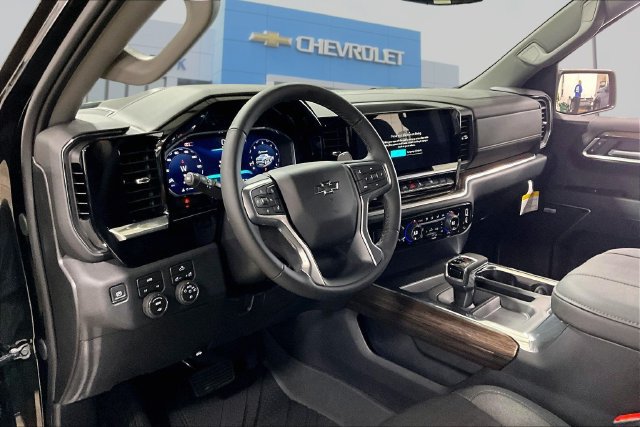 New 2026 Chevrolet Silverado 1500 RST w/ Convenience Package II AWD/4WD image 6