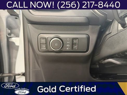 Used 2025 Ford Escape SE FWD image 21