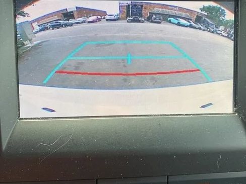 Used 2017 Toyota Camry SE FWD image 28
