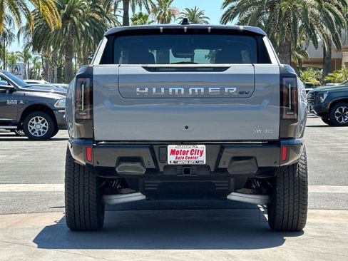 New 2026 GMC Hummer EV 4x4 Crew Cab image 5