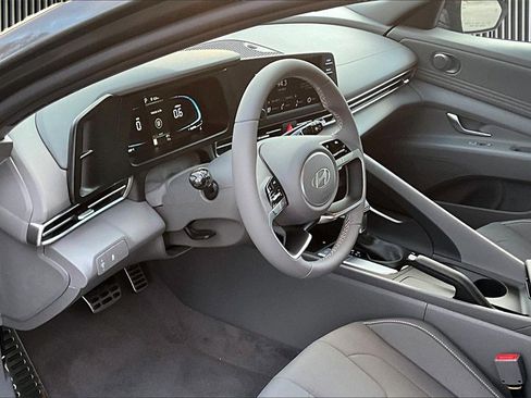 New 2026 Hyundai Elantra Sport image 6