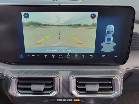 Used 2024 Ford Mustang GT Premium image 25