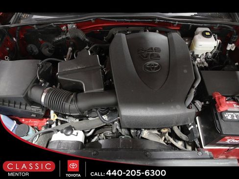 Certified 2023 Toyota Tacoma TRD Off-Road image 18