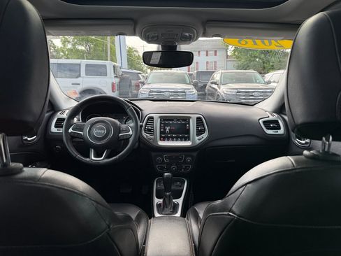 Used 2018 Jeep Compass Latitude w/ Popular Equipment Group FWD image 20