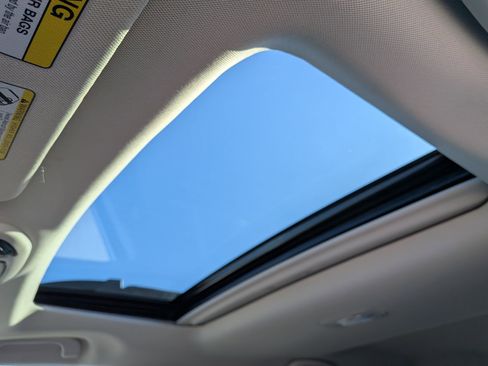 Certified 2025 Subaru Outback Limited image 26