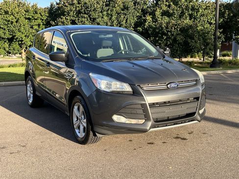 Used 2015 Ford Escape SE AWD/4WD image 4