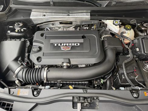 Used 2020 Cadillac XT4 Premium Luxury w/ Cold Weather Package image 27