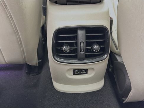 Used 2019 MINI Cooper Clubman S w/ Starlight Blue Edition image 28