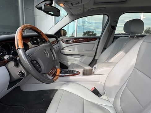 Used 2006 Jaguar XJ8 RWD image 10