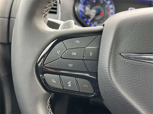 Used 2023 Chrysler 300 S image 30