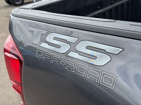 Used 2021 Toyota Tacoma SR w/ SR Convenience Package image 7