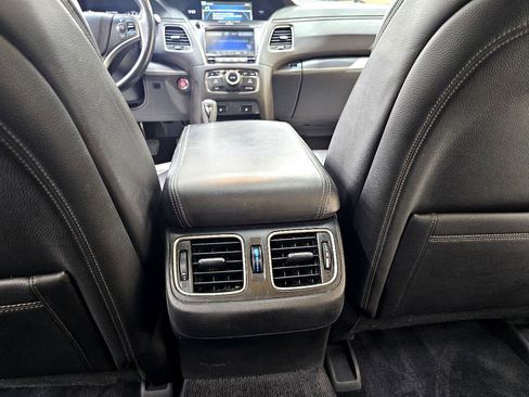 Used 2014 Acura RLX image 27