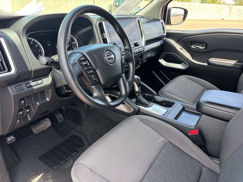 Certified 2025 Nissan Frontier SV AWD/4WD image 19