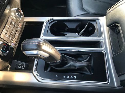 Used 2019 Ford F150 Platinum image 37