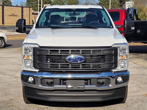New 2026 Ford F250 XL w/ XL Chrome Package image 2