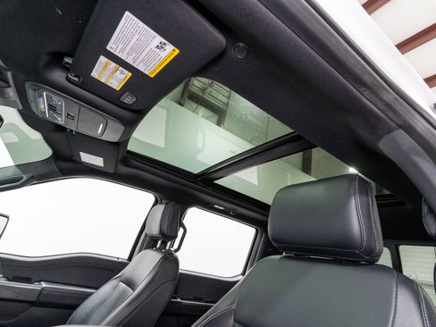 Used 2022 Ford F150 Lariat w/ Equipment Group 502A High image 21