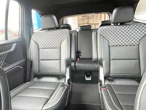 New 2026 GMC Acadia Denali w/ Super Cruise Package image 16