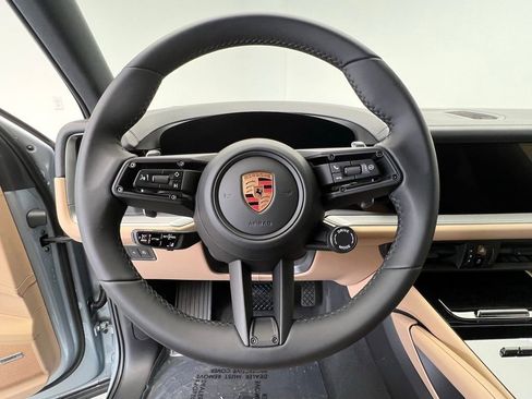 New 2026 Porsche Cayenne image 7