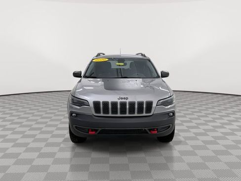 Used 2020 Jeep Cherokee Trailhawk w/ Comfort/Convenience Group AWD/4WD image 3