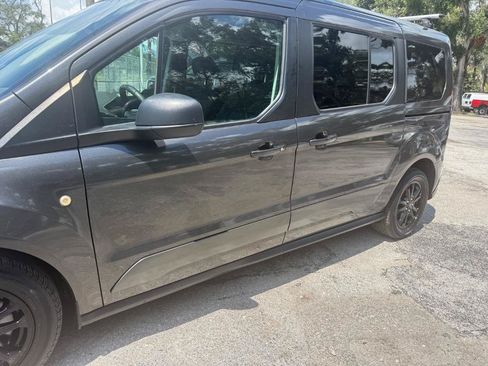 Used 2020 Ford Transit Connect XLT FWD image 13