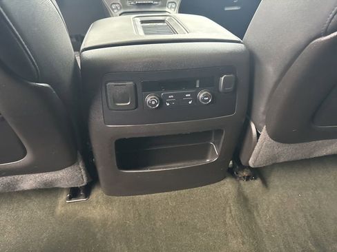 Used 2016 Chevrolet Tahoe LTZ image 34