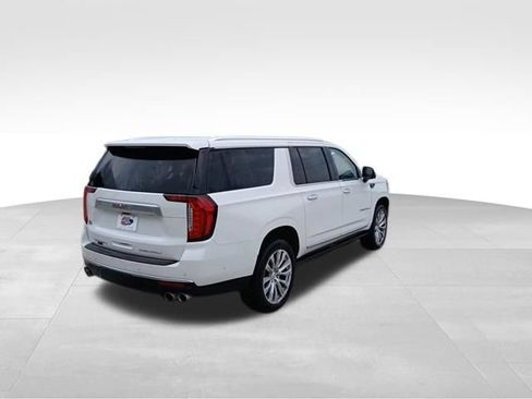 Used 2023 GMC Yukon XL Denali w/ Denali Reserve Package AWD/4WD image 5