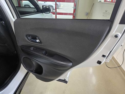 Used 2022 Honda HR-V Sport image 24