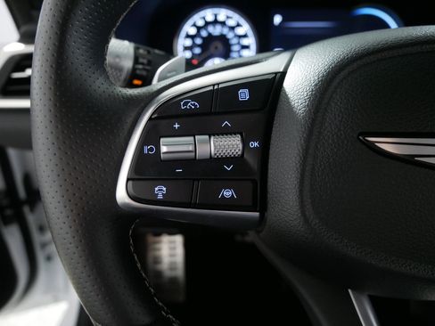 Used 2025 Genesis G70 2.5T w/ Sport Prestige Package image 27