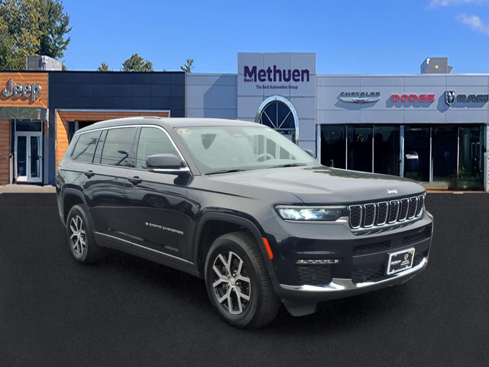 Used 2023 Jeep Grand Cherokee L Limited w/ Luxury Tech Group II AWD/4WD image 1