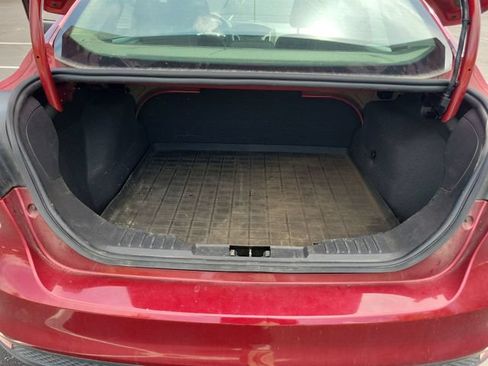 Used 2014 Ford Focus SE FWD image 36