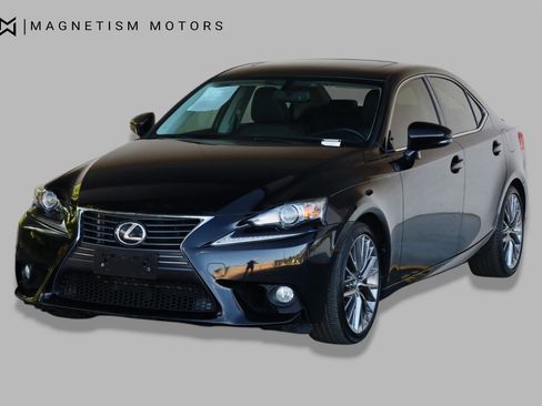 Used 2014 Lexus IS 250 RWD image 4