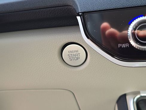 New 2026 Kia Carnival SX image 31