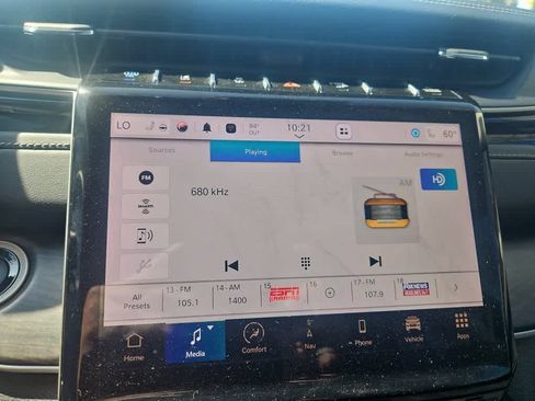 Used 2023 Jeep Grand Cherokee 4WD 4xe image 16
