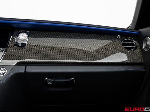 Used 2021 Rolls-Royce Dawn image 29